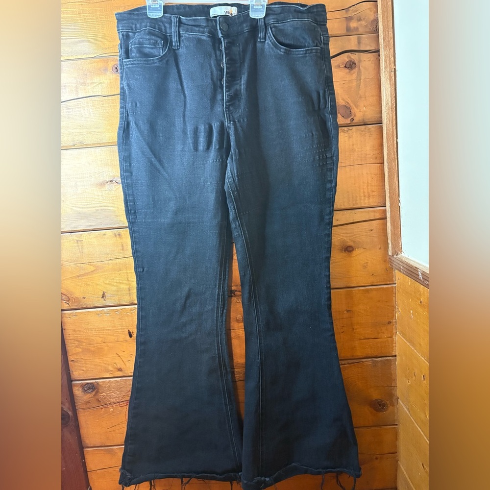 Vervet High-Rise Black Flared button fly Jeans for Women size 32